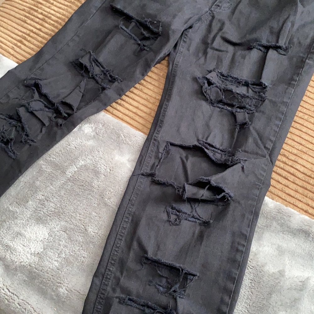 Jeans ripped - Picture 4 of 7